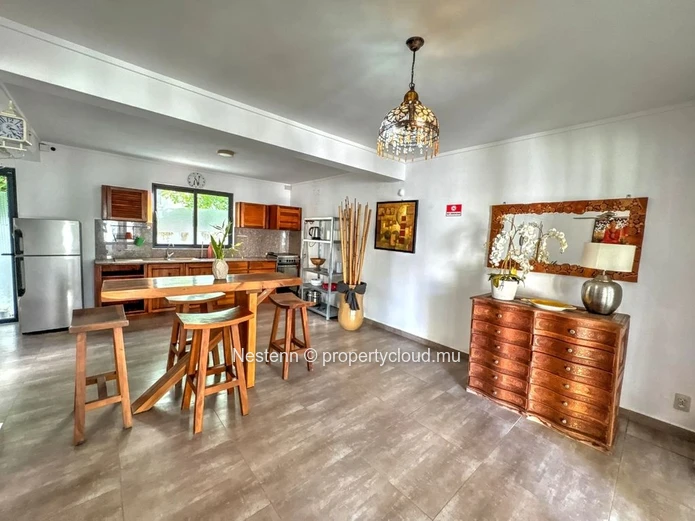 Exceptional 4-duplex complex