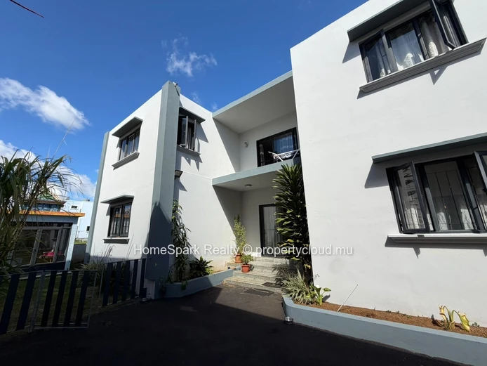 Grande et Moderne Maison à Vendre – Carreau Laliane, Vacoas