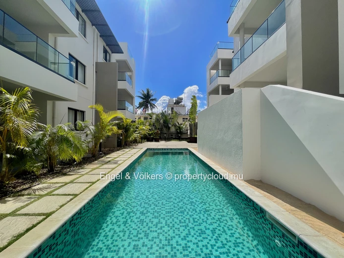 Contemporary One-Bedroom Living Steps from the Beach