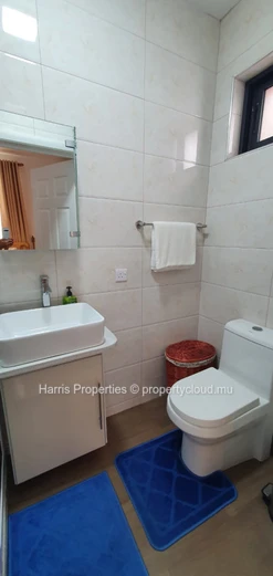 Appartement haut de gamme au rez-de-chaussée à louer à Pereybère