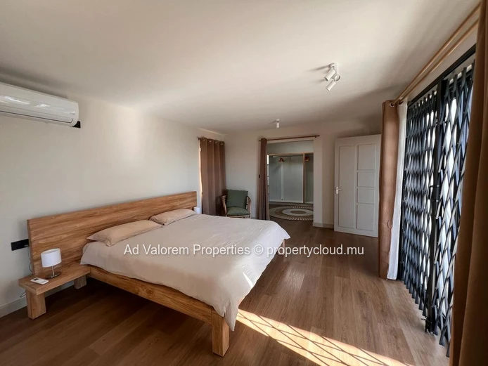 A Vendre - Villa dans un gated community sécurisé à Albion