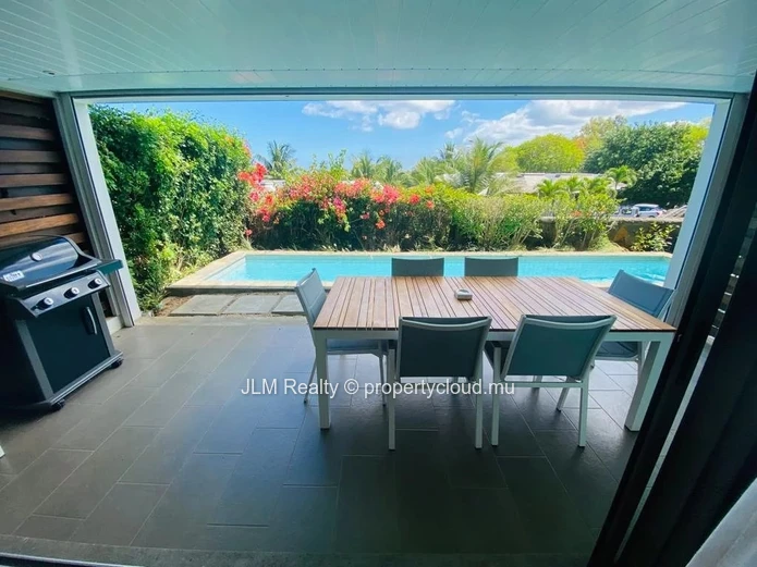 Beautiful ground floor apartment with private pool for sale in Tamarin, Mauritius