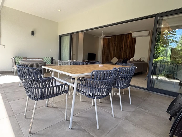 Pointe aux Canonniers - Beautiful 3-bedroom apartment on the ground floor