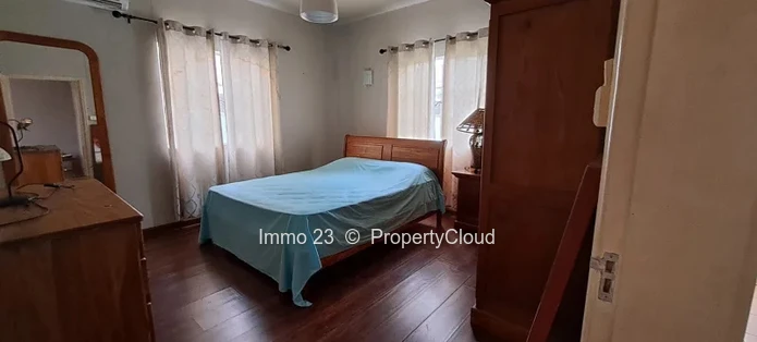 Maison / Villa - 5 chambres - Moka - Ref. MA85404LO