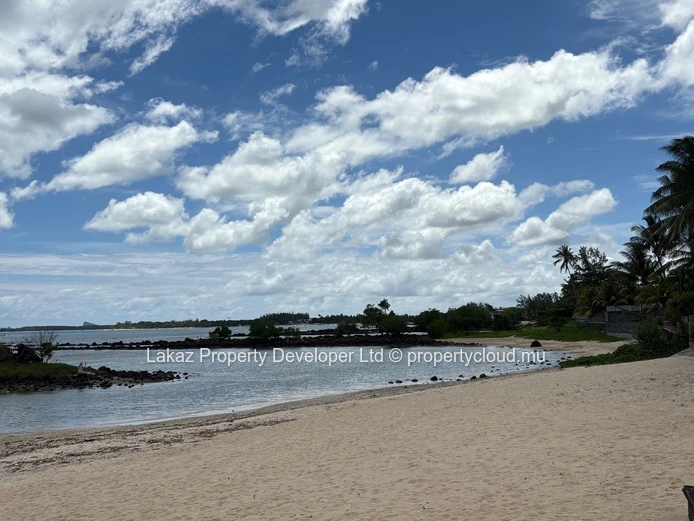 Furnished 4-bedroom apartment with swimming pool in Pointe aux Biches.