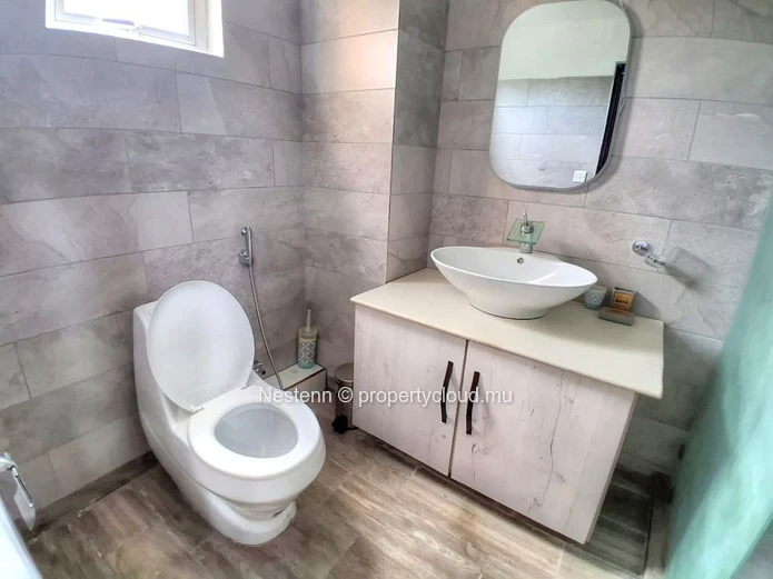 Triplex 3 chambres avec piscine commune – Grand Gaube