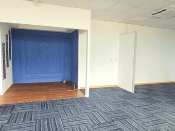Bureau de 3 Chambres