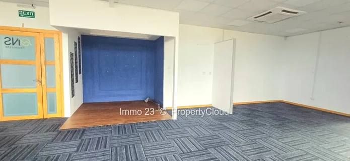 Office - 85m2 - Eb00e8ne - Ref. BU69929LO