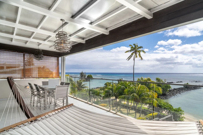 Penthouse meublé de 3 chambres avec piscine à Pointe aux Biches