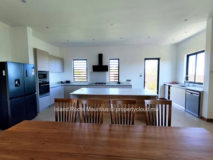 Villa prestigieuse de 4 chambres, en location à Péreybère
