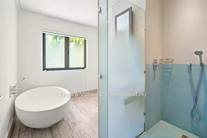 For Sale: Stunning 3-Bedroom Duplex and Private Pontoon at La Balise Marina