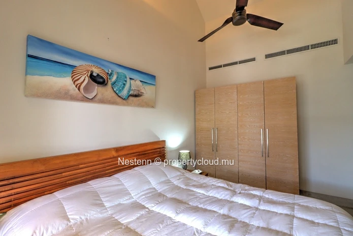 Comfortable 3 bedroom semi-detached villa sold with boat mooring