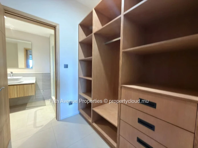 MOKA - New 3 Bedrooms apartment 143m2