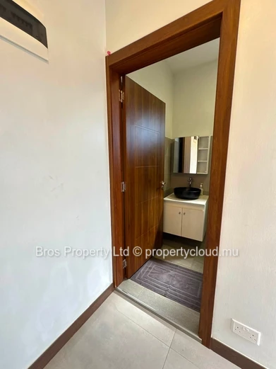 Rs 50,000/Month (Negotiable) | Modern 3-Bedroom Villa for Rent in Calodyne
