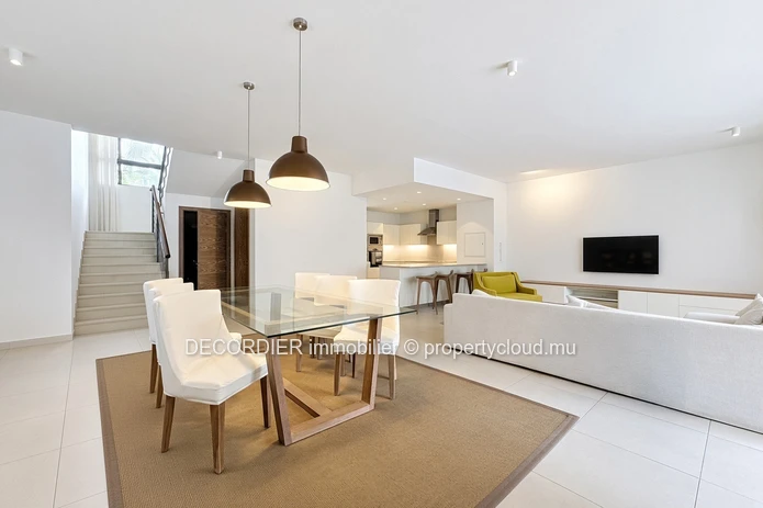 A unique and rare property to let — a townhouse with a private swimming pool and beach access.