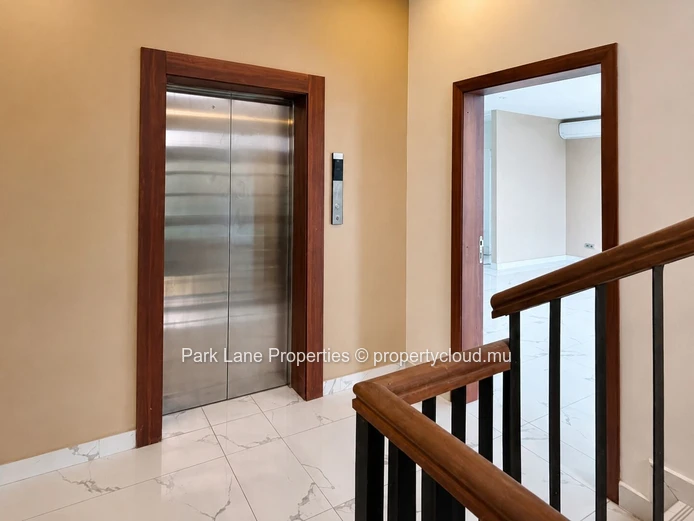 Les Voiles – An Elegant Three-Bedroom Penthouse in Grand Baie