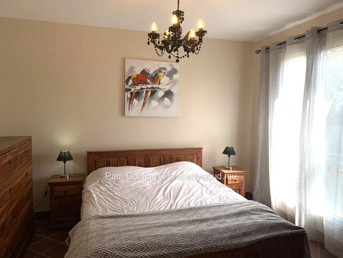 Duplex dans un quartier calme