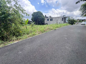 Residential plot of 7 perches located in a Morcellement at Henrietta