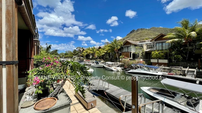 Gorgeous Duplex at Water’s Edge