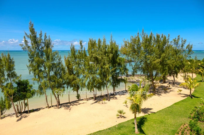 Appartement meublé 3 chambres avec piscine à Grand Gaube