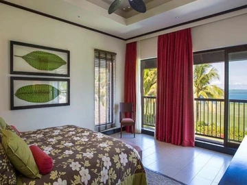 5 Bedroom Villa