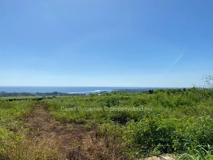 Residential Land for Sale, Morcellement Serenis, Albion