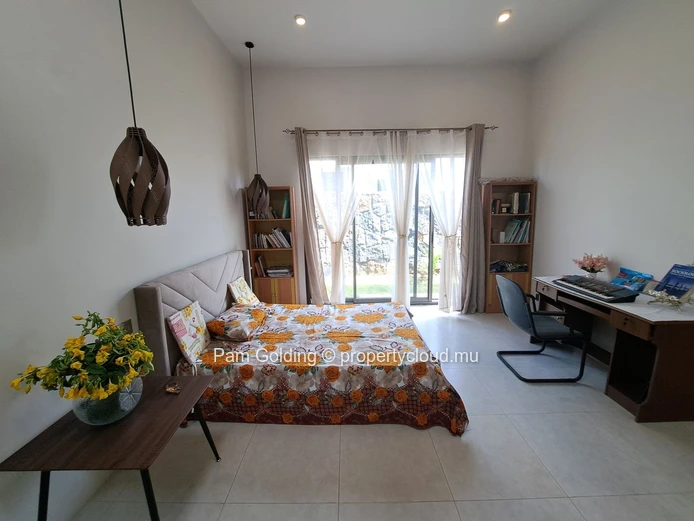 Balaclava – Maison à vendre – Pam Golding Mauritius