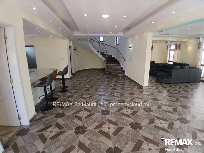 Spacious 4-Bedroom Villa with Private Pool - Calodyne 2 En-Suite Bedrooms | Pets Welcome | Ideal Fam
