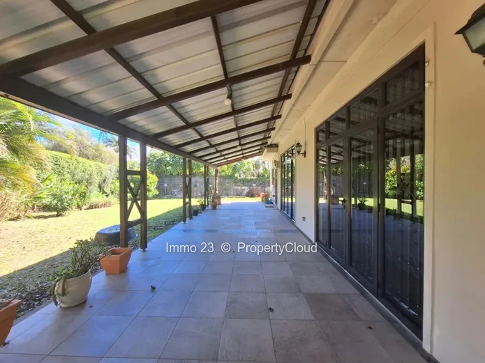 Office - 360m2 - Floréal