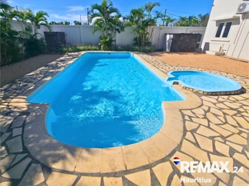 4 Bedroom Villa