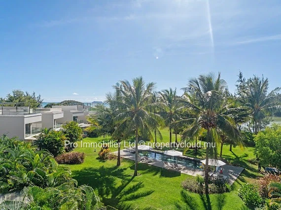 Stunning Furnished Beachfront Townhouse for Sale in Calodyne.