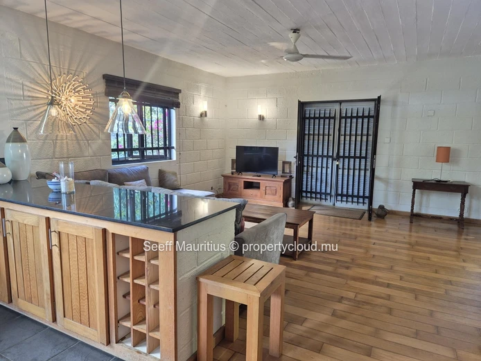 Spacious house in Pereybere