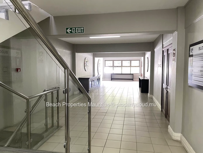 Prime 56 m² Open-Plan Office for Rent in West Coast Business Centre