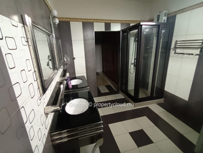 Ebene fully furnished 4 bedrooms house. Terrace. Garage. Freehold plot of land 509 sqm. (Sole Mandate)