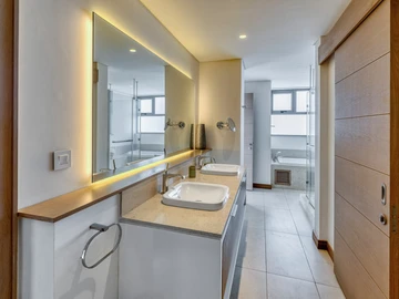 3 Bedroom Apartment
