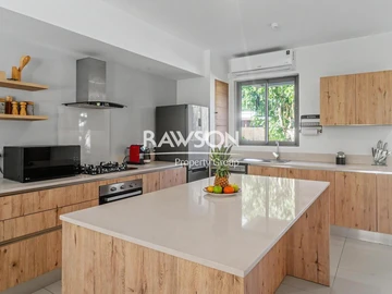 3 Bedroom Townhouse, Duplex