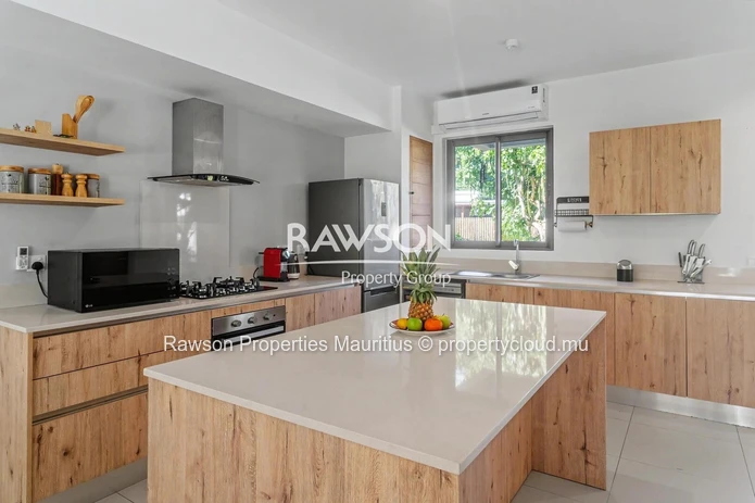 3-Bedroom Duplex | Waterfront | Private Pool | Sea View Rooftop | Calodyne