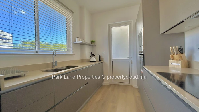Duplex de 3 chambres à Tamarin avec piscine et environnement verdoyant