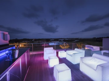 5 Bedroom Villa
