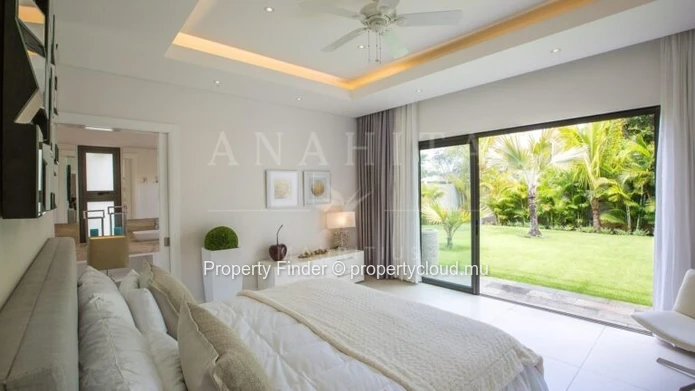 Villa Exclusive de 4 Chambres avec une Vue Imprenable sur le Golf