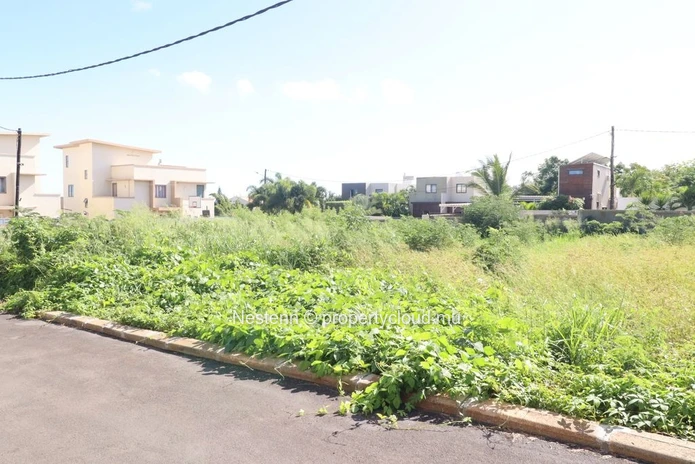 Magnifique terrain sur une propriété privée