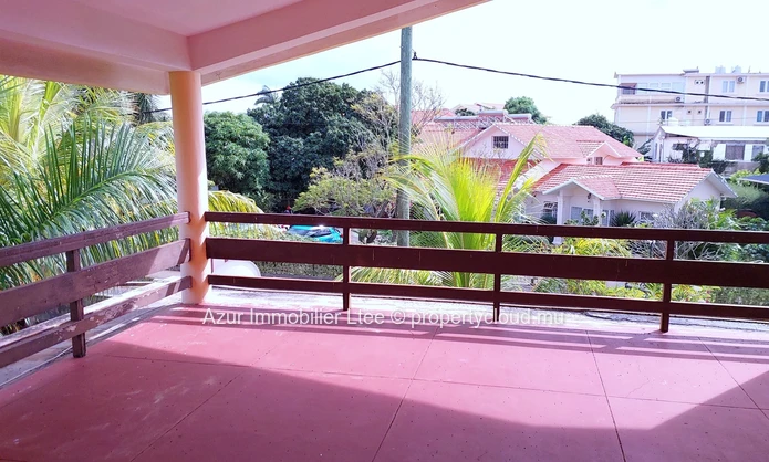 BAIE DU TOMBEAU : 6-bedroom house