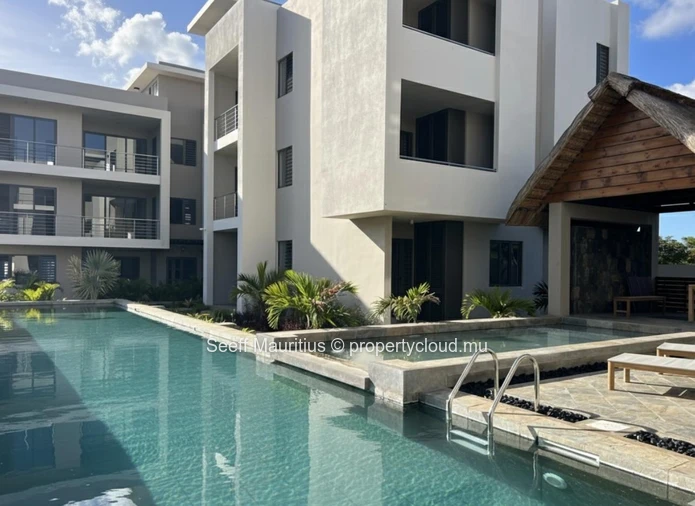 Modern 3-Bedroom Ground Floor Apartment