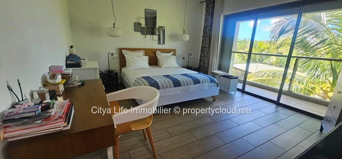 Duplex de 4 chambres avec piscine privée à vendre à Balaclava