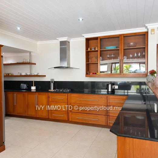 For Rent – Luxury 3-Bedroom Villa In Pereybere, North Coast