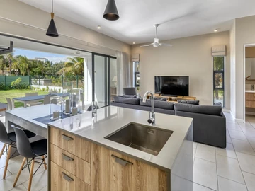 Townhouse, Duplex de 3 Chambres