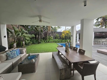 4 Bedroom Villa