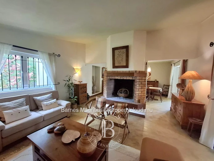 FLOREAL – Charming and Spacious Family Home - 3 Bedrooms