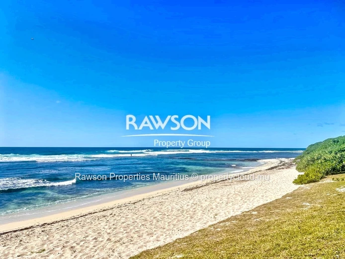 Magnifique Penthouse Pied Dans L’Eau – Accessible Aux Mauriciens