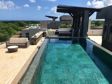 5 Bedroom Apartment